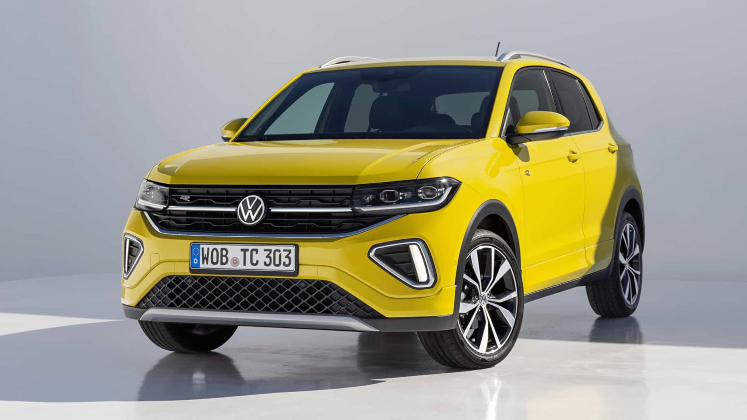 Comparison Volkswagen TCross 2024 vs Kia Sportage 2022 SUV Drive